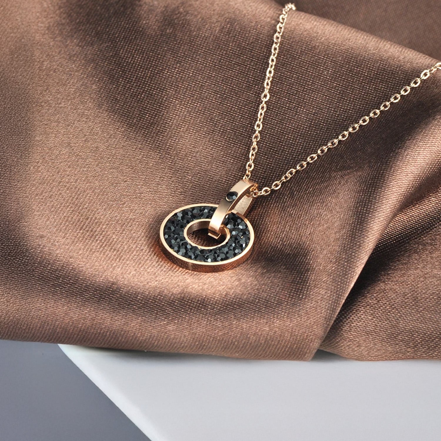 Eterna Radiance Pendant